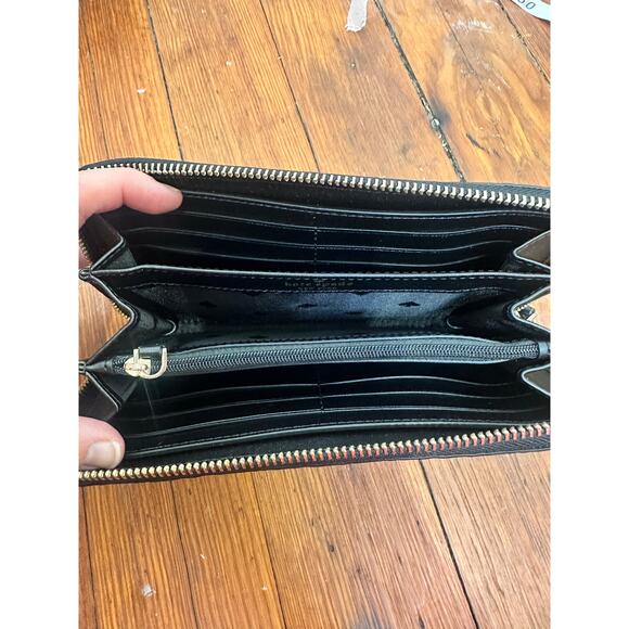 KATE SPADE Black Hollie Spade Clover Embossed Multi Pocket Wallet - Picture 4 of 10